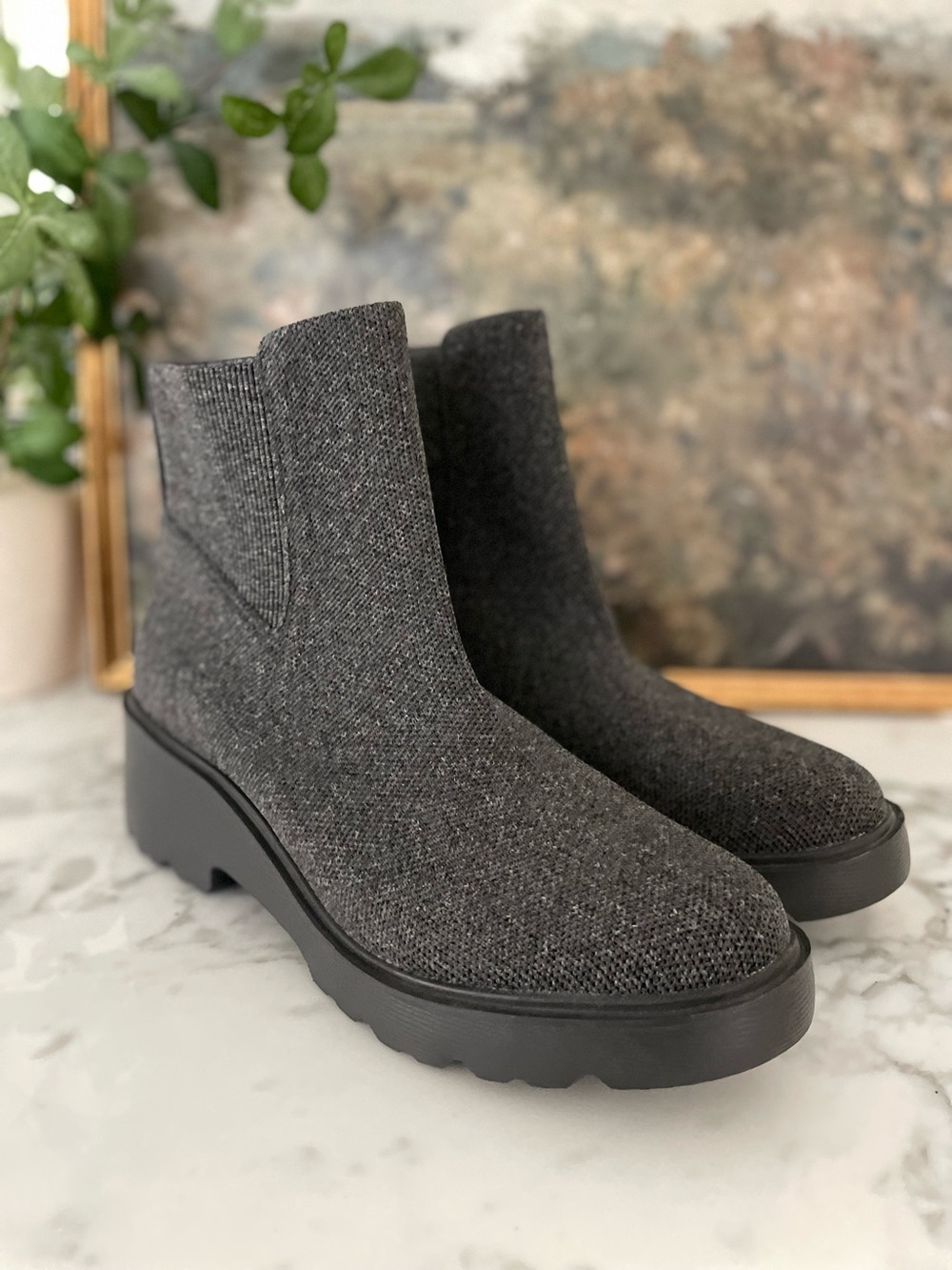 Vivaia Everly Platform Travel Boots Chelsea Water RPLT Rich Gray Size 11